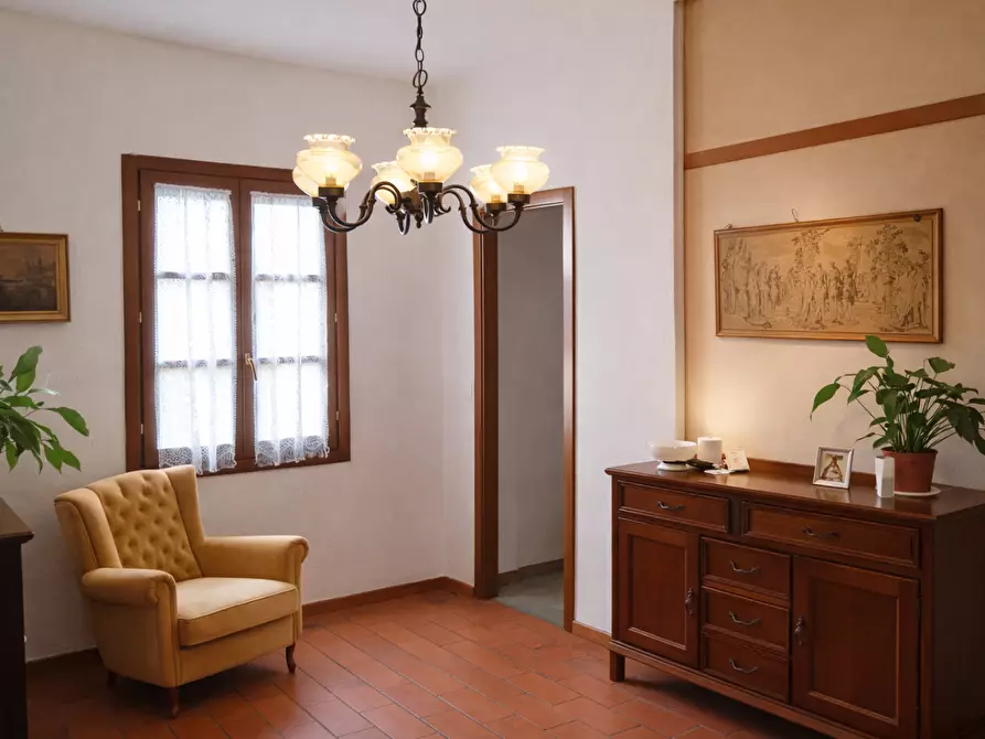 Immagine 7 di Casa bifamiliare in vendita  a Buti