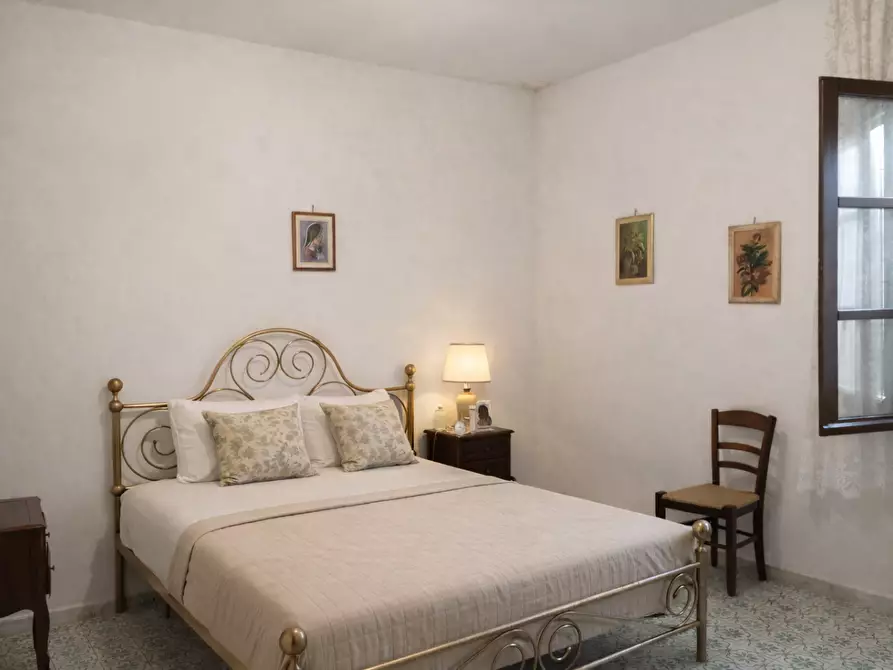 Immagine 10 di Casa bifamiliare in vendita  a Buti