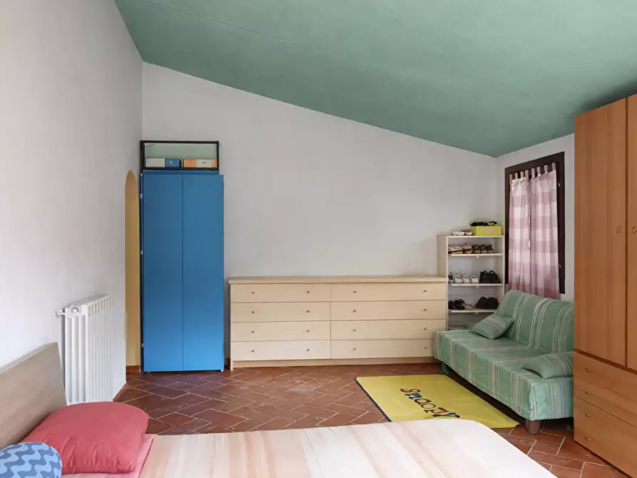 Immagine 17 di Casa bifamiliare in vendita  a Buti