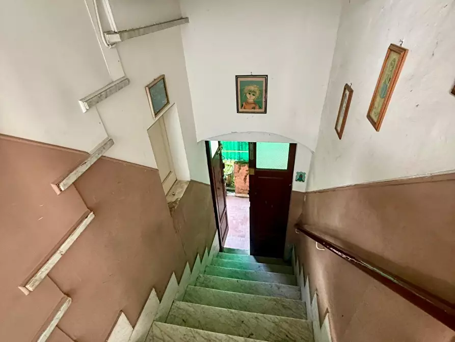 Immagine 8 di Casa semindipendente in vendita  a Massa