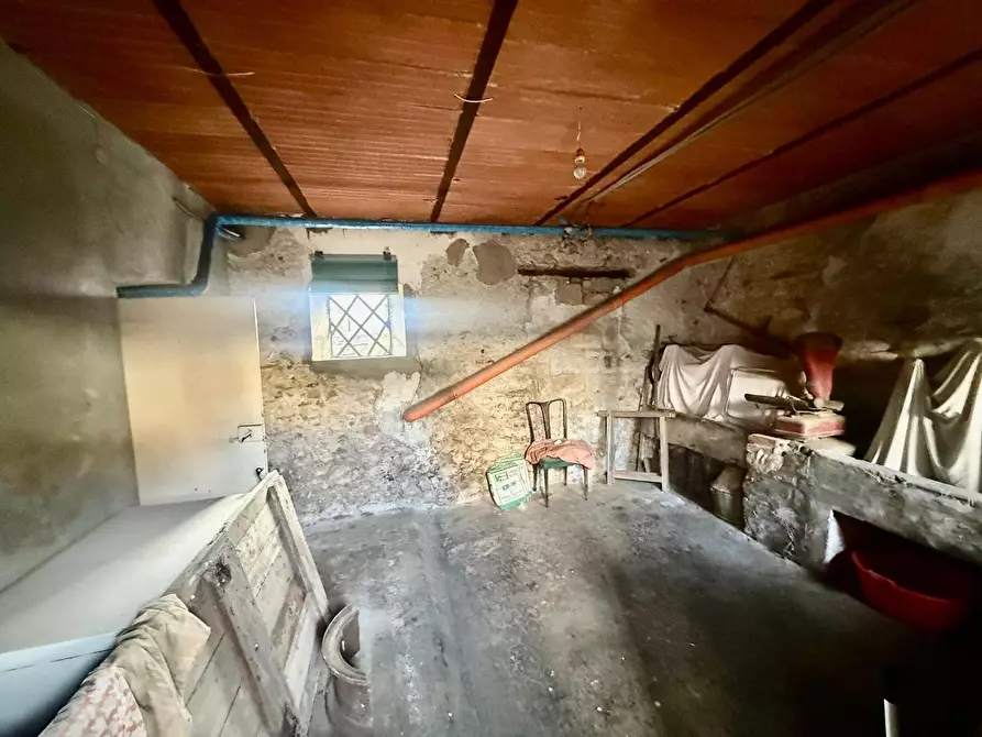 Immagine 7 di Casa semindipendente in vendita  a Massa