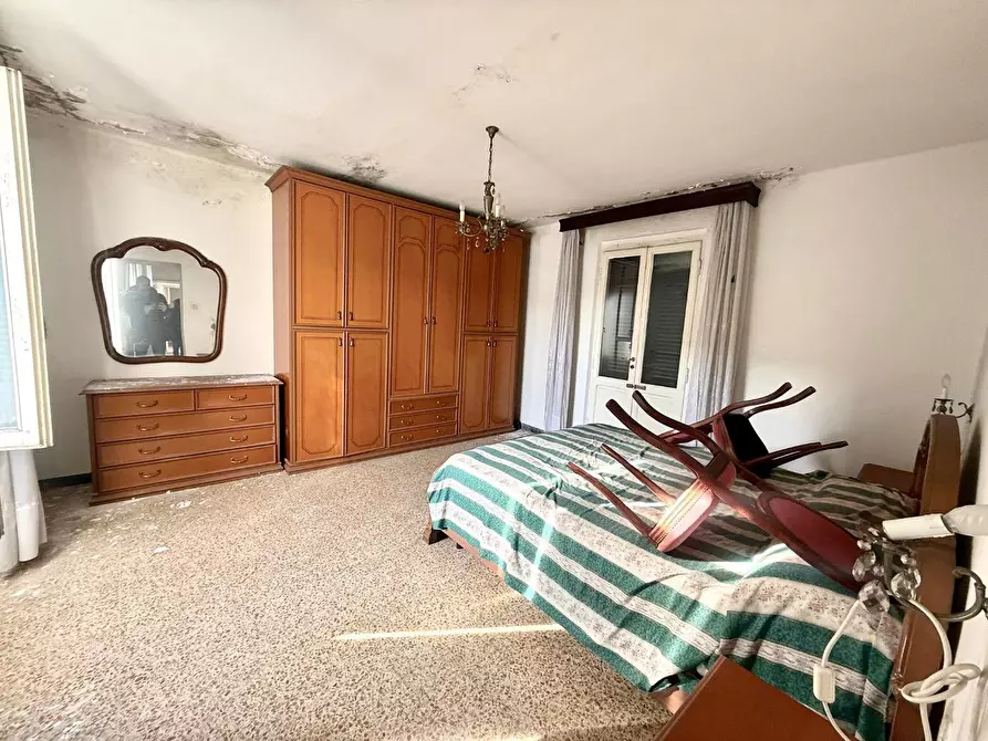 Immagine 19 di Casa semindipendente in vendita  a Massa