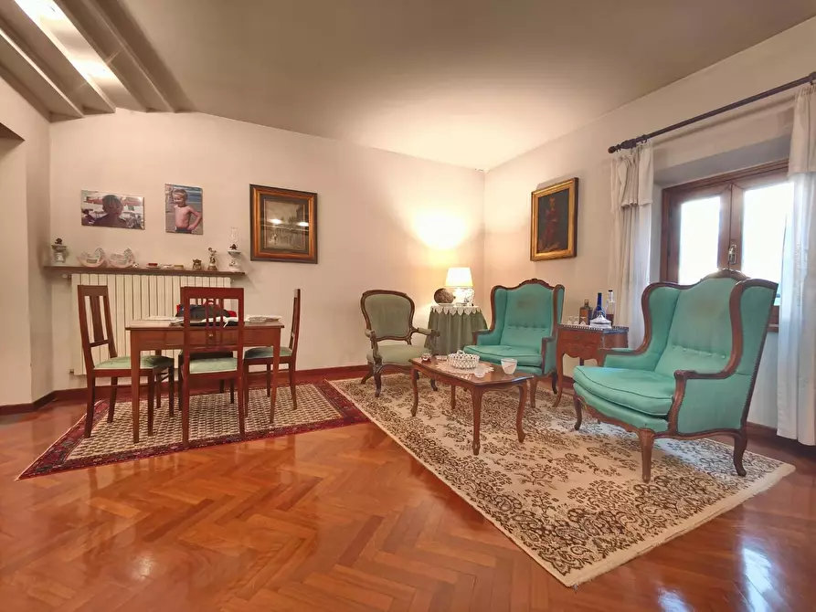 Immagine 17 di Casa colonica in vendita  a Empoli