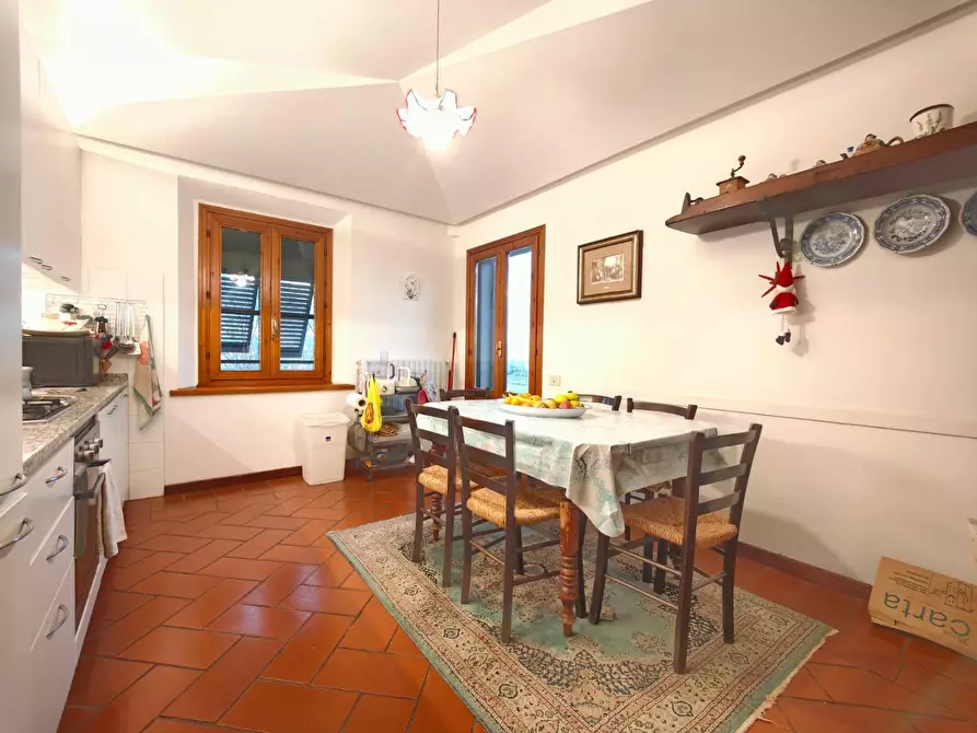 Immagine 11 di Casa colonica in vendita  a Empoli