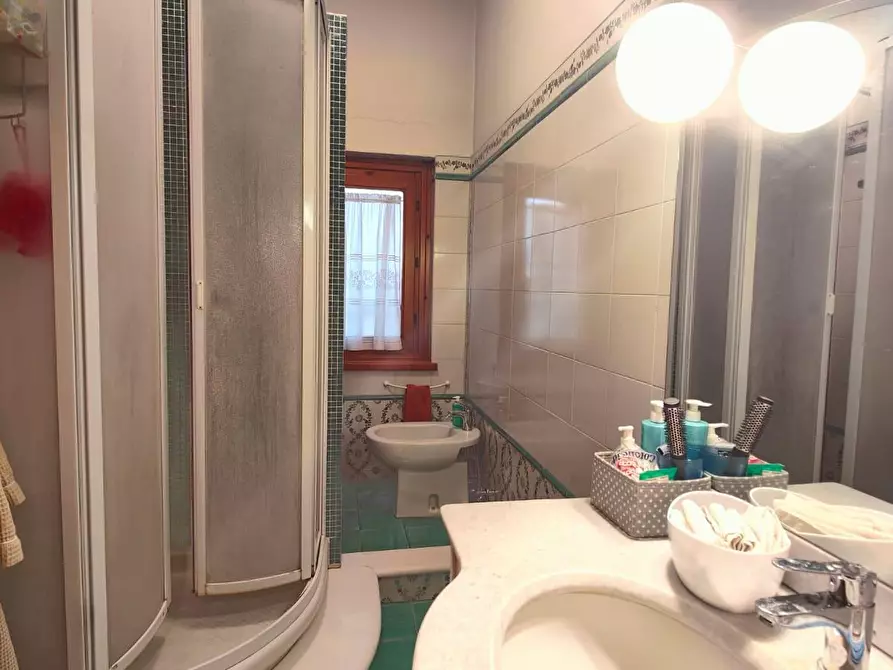 Immagine 4 di Casa colonica in vendita  a Empoli