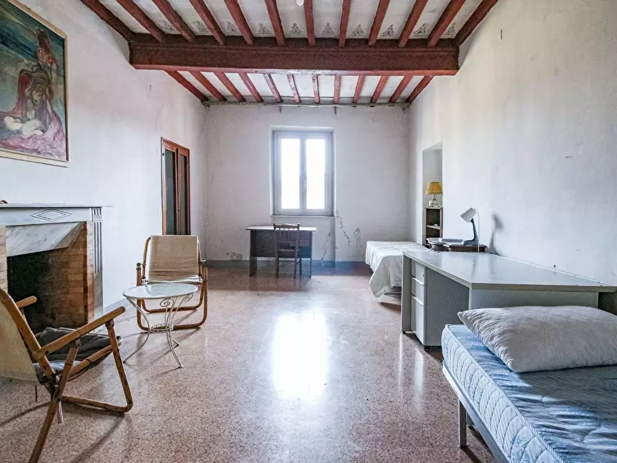 Immagine 7 di Appartamento in vendita  a Pisa