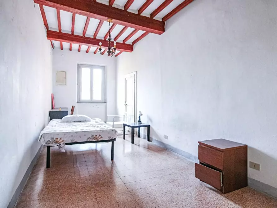 Immagine 13 di Appartamento in vendita  a Pisa