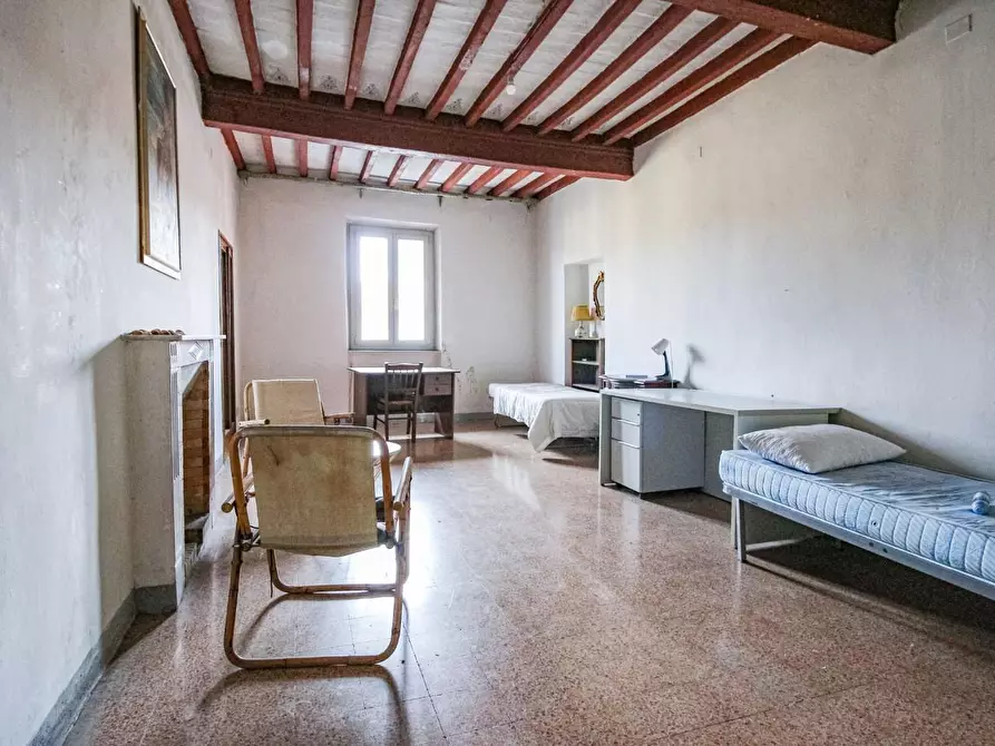 Immagine 5 di Appartamento in vendita  a Pisa