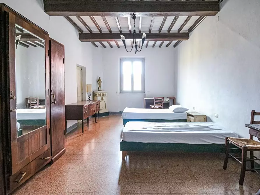 Immagine 16 di Appartamento in vendita  a Pisa