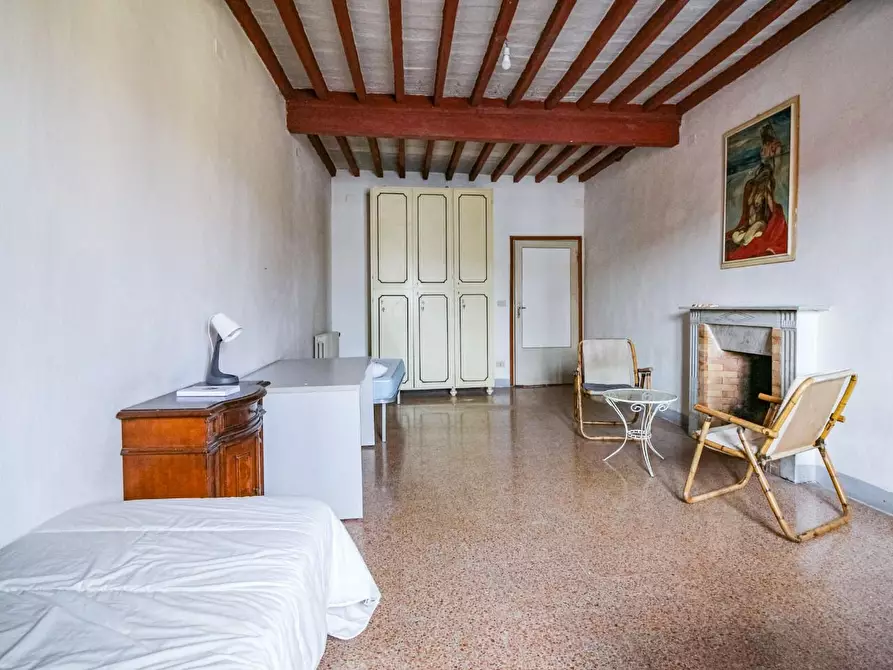 Immagine 14 di Appartamento in vendita  a Pisa