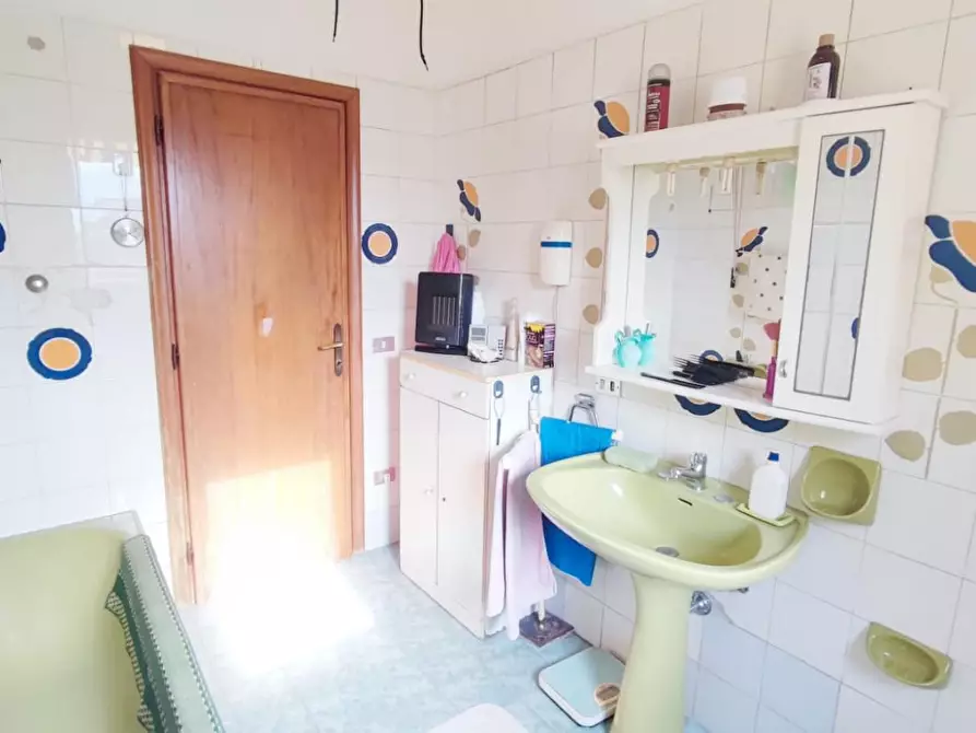 Immagine 13 di Appartamento in vendita  a Viareggio