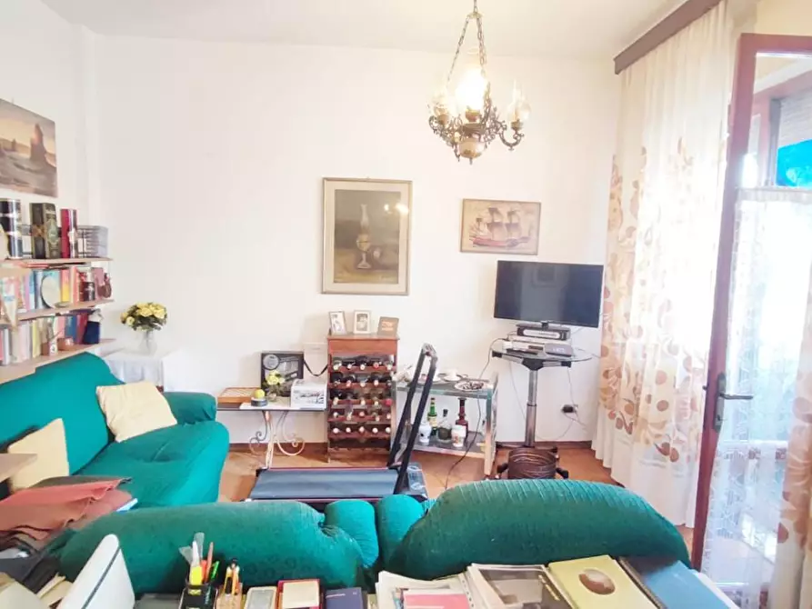 Immagine 5 di Appartamento in vendita  a Viareggio