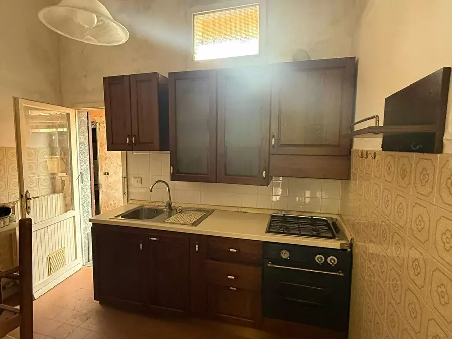 Immagine 9 di Casa indipendente in vendita  a Carrara