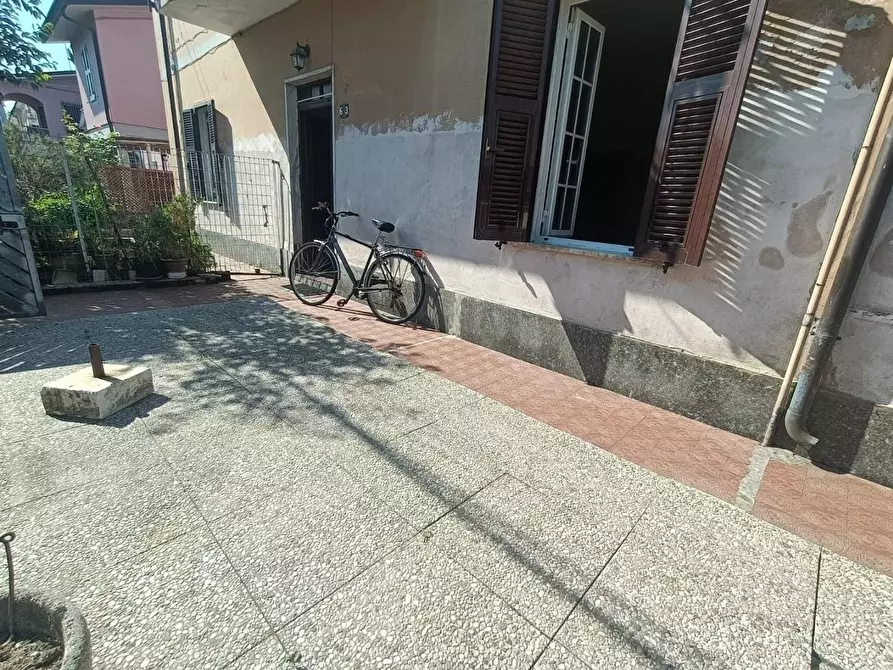 Immagine 18 di Casa indipendente in vendita  a Carrara