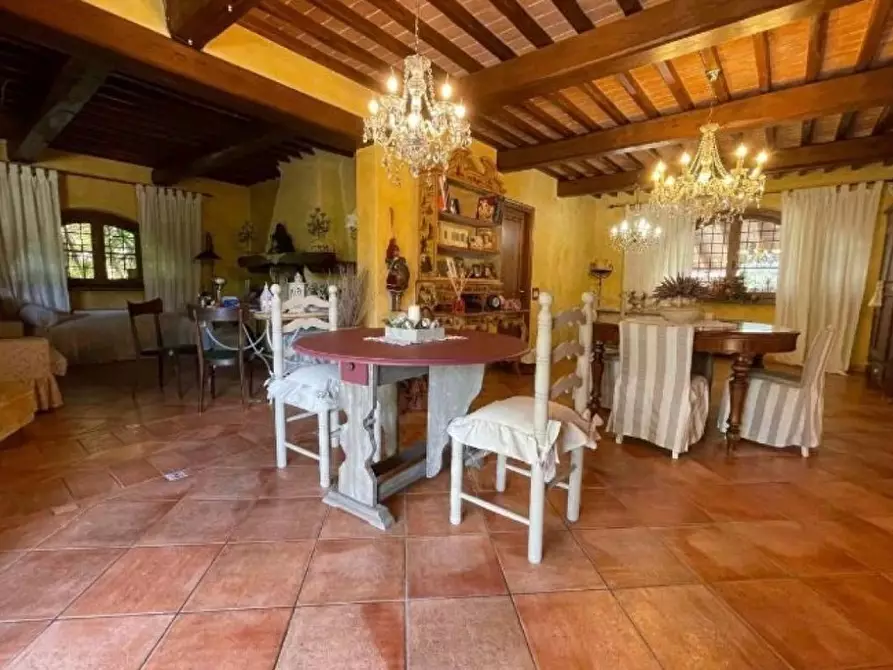 Immagine 10 di Casa bifamiliare in vendita  a Massarosa