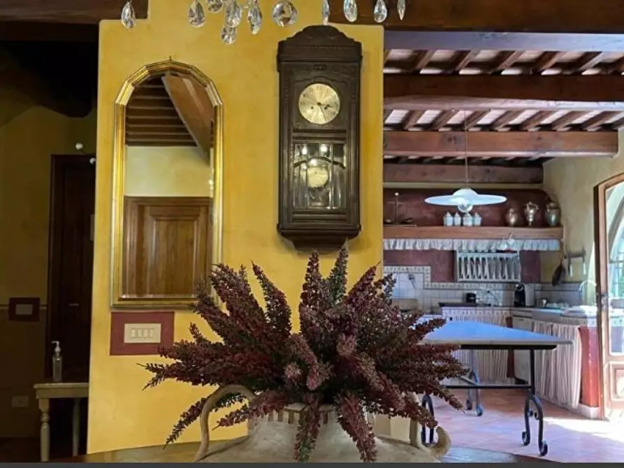 Immagine 11 di Casa bifamiliare in vendita  a Massarosa