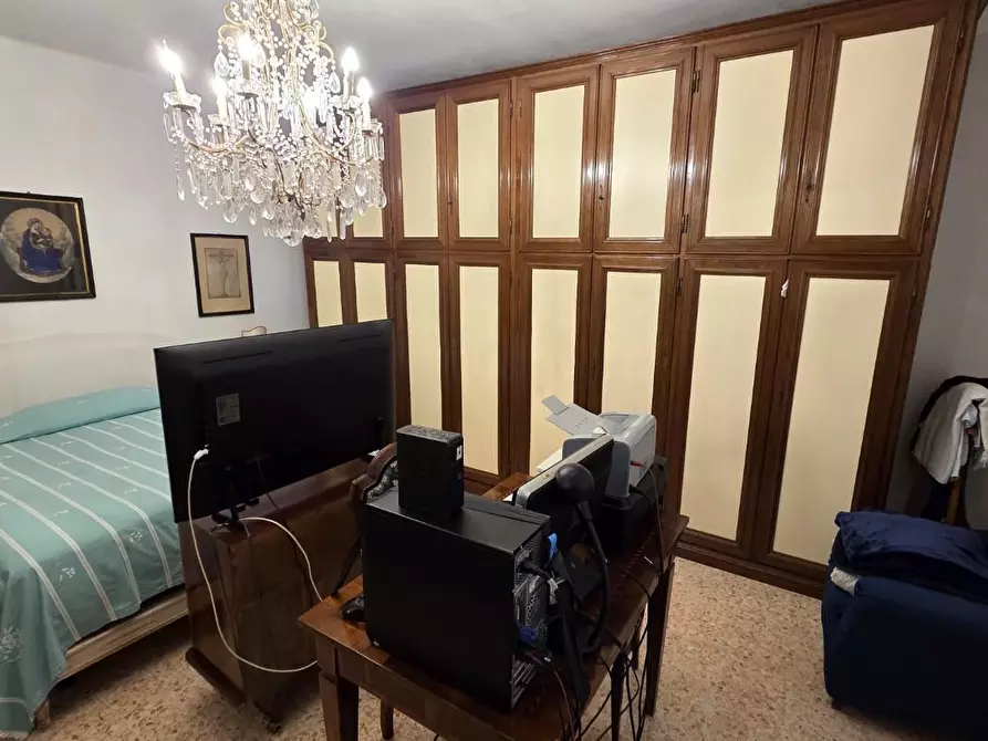 Immagine 6 di Casa bifamiliare in vendita  a Lucca