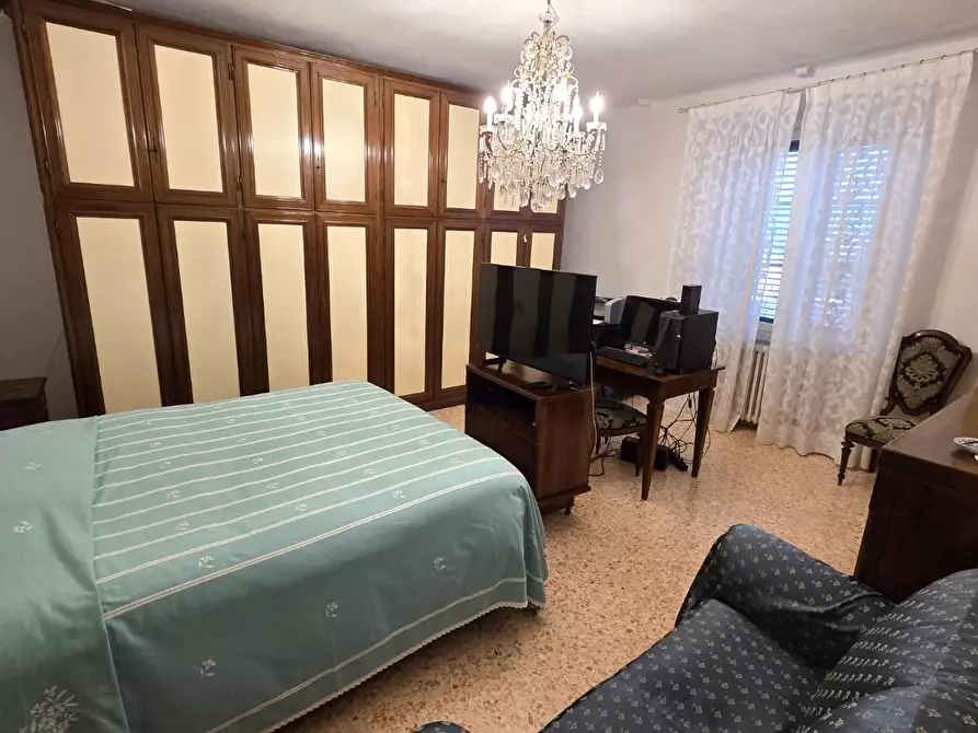 Immagine 7 di Casa bifamiliare in vendita  a Lucca