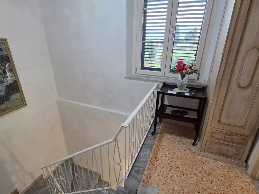 Immagine 18 di Casa bifamiliare in vendita  a Lucca
