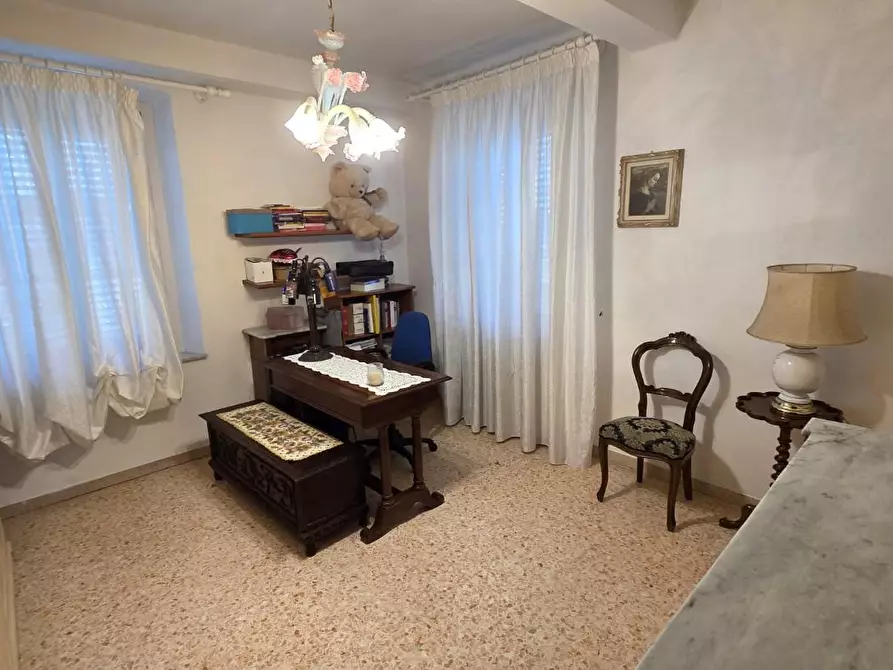 Immagine 8 di Casa bifamiliare in vendita  a Lucca