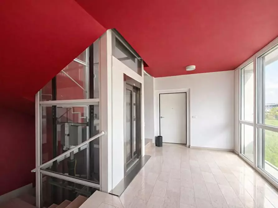 Immagine 12 di Appartamento in vendita  a Pisa