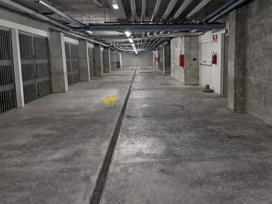 Immagine 13 di Appartamento in vendita  a Pisa