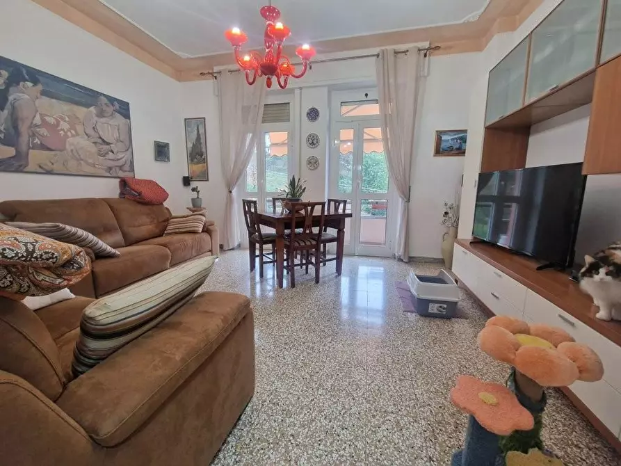 Immagine 1 di Appartamento in vendita  a Carrara