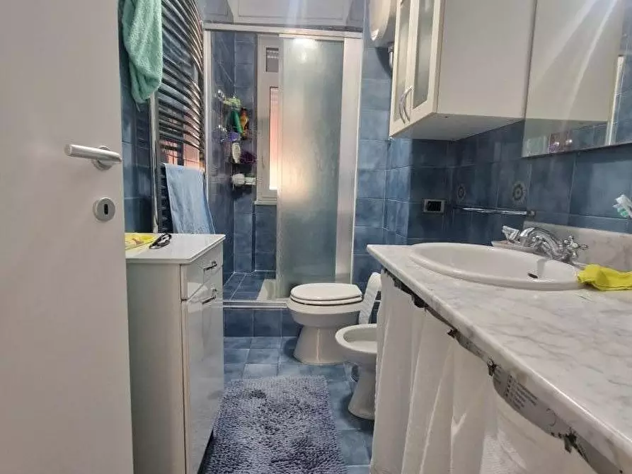 Immagine 2 di Appartamento in vendita  a Carrara