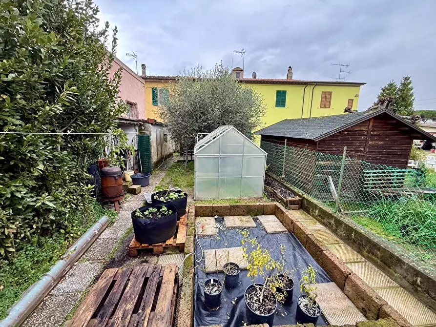 Immagine 38 di Appartamento in vendita  a Cascina