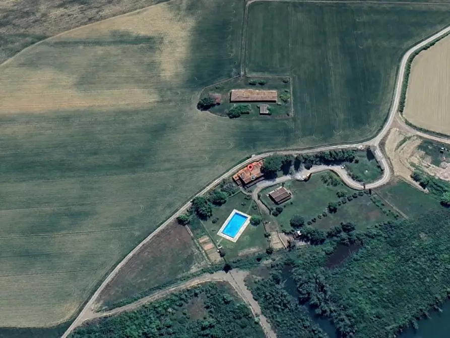 Immagine 1 di Agriturismo in vendita  a Terricciola