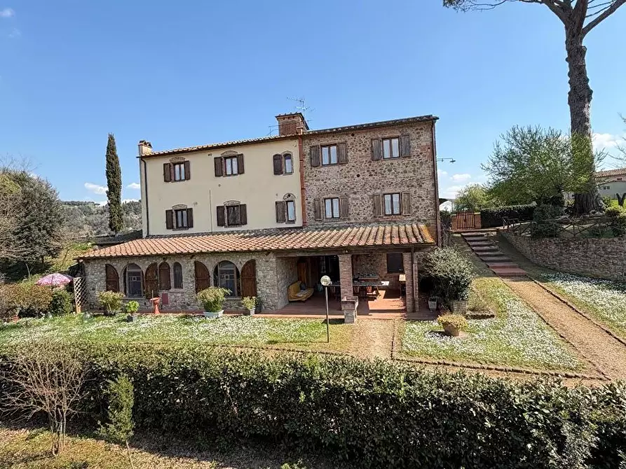 Immagine 39 di Agriturismo in vendita  a Terricciola