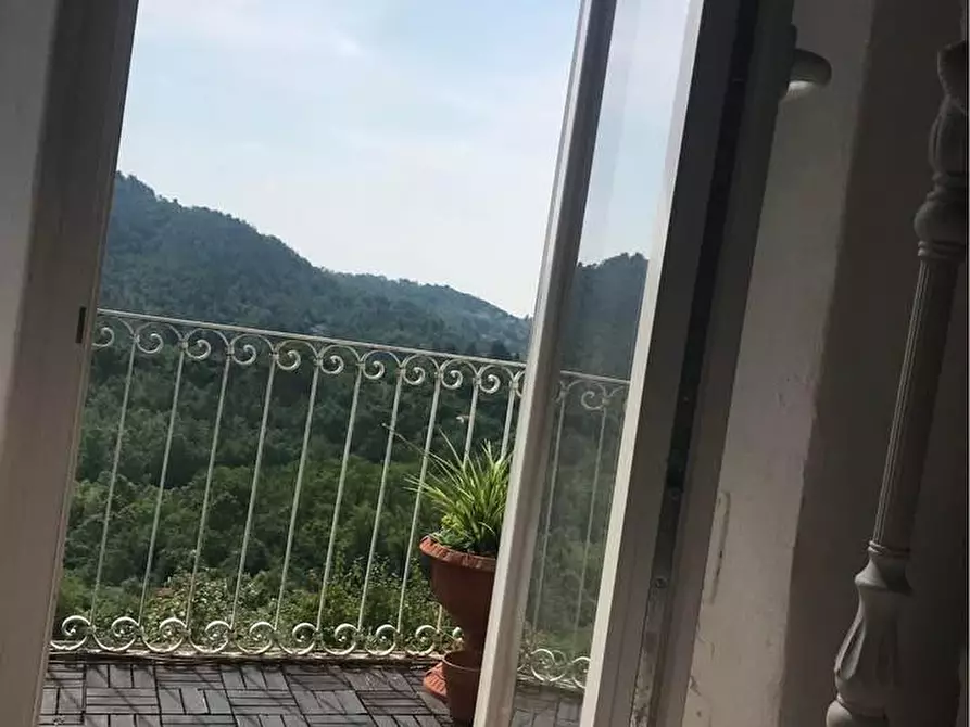 Immagine 18 di Appartamento in vendita  a Riccò Del Golfo Di Spezia