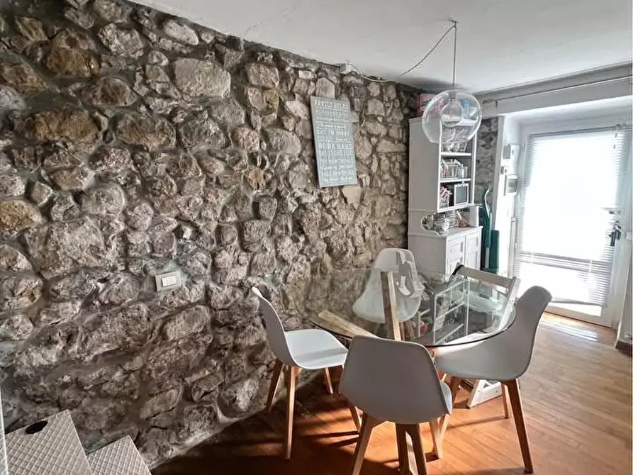 Immagine 9 di Appartamento in vendita  a Riccò Del Golfo Di Spezia