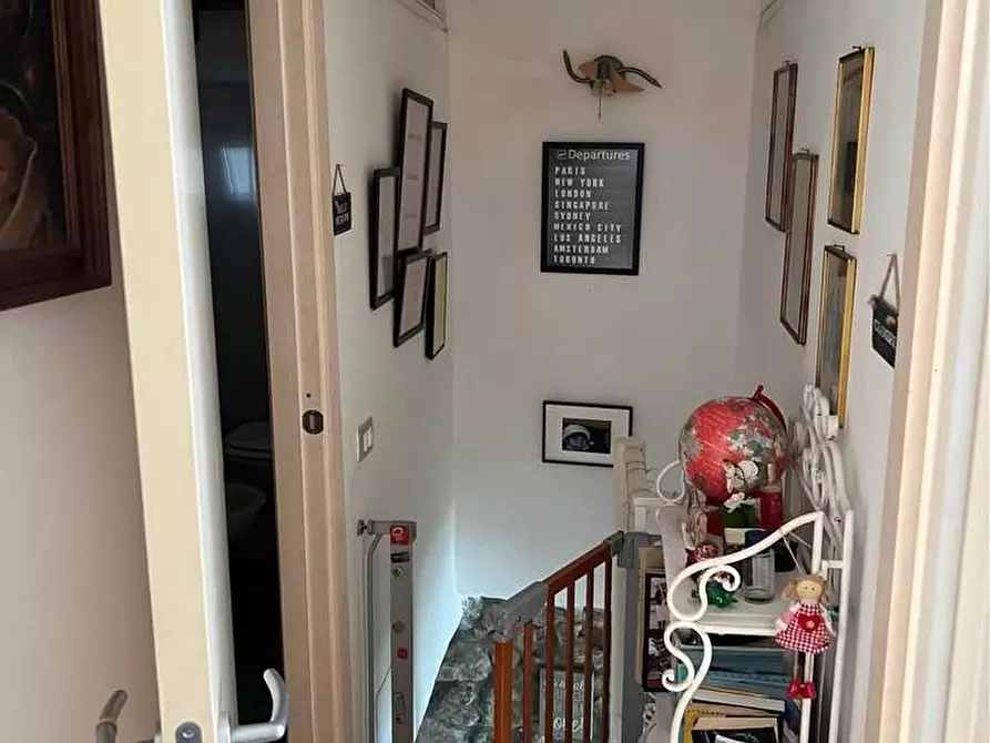 Immagine 12 di Appartamento in vendita  a Riccò Del Golfo Di Spezia