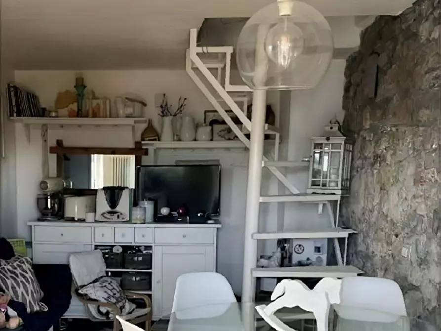 Immagine 10 di Appartamento in vendita  a Riccò Del Golfo Di Spezia