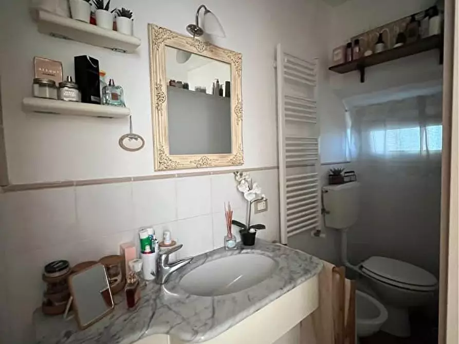 Immagine 21 di Appartamento in vendita  a Riccò Del Golfo Di Spezia