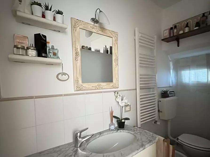 Immagine 25 di Appartamento in vendita  a Riccò Del Golfo Di Spezia