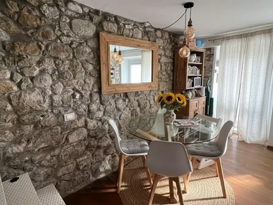 Immagine 4 di Appartamento in vendita  a Riccò Del Golfo Di Spezia