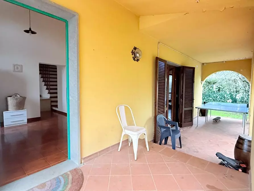 Immagine 7 di Villa in vendita  a Uzzano