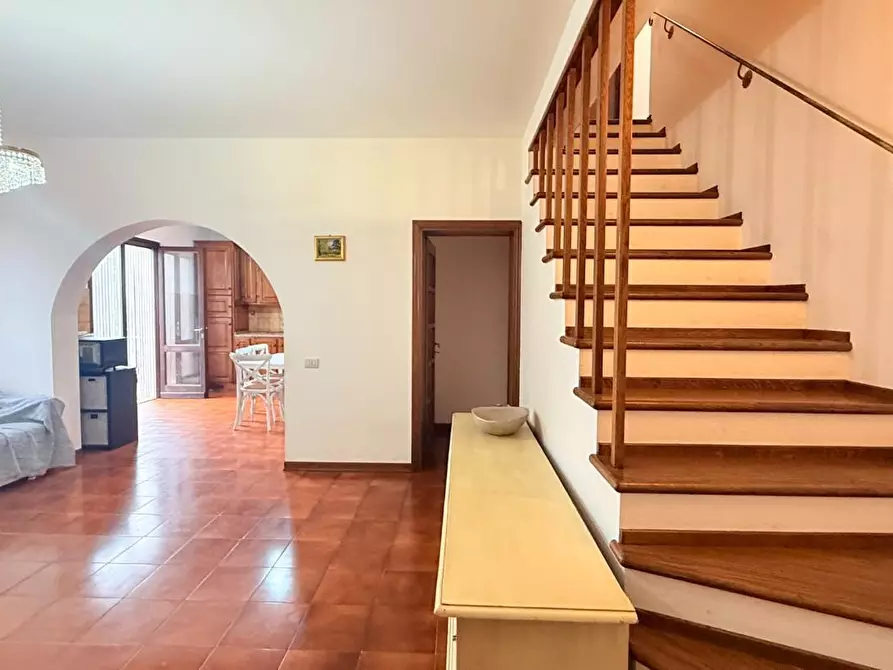 Immagine 16 di Villa in vendita  a Uzzano