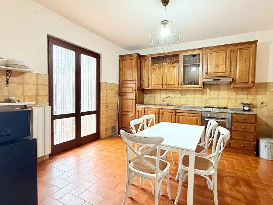 Immagine 23 di Villa in vendita  a Uzzano