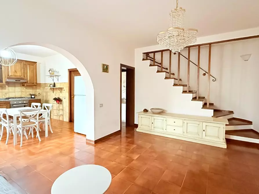 Immagine 19 di Villa in vendita  a Uzzano