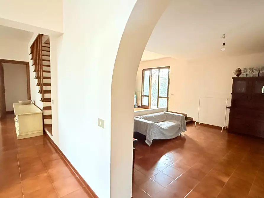 Immagine 10 di Villa in vendita  a Uzzano