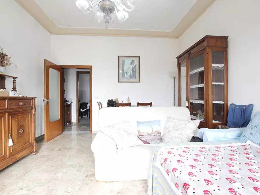 Immagine 1 di Appartamento in vendita  a Siena