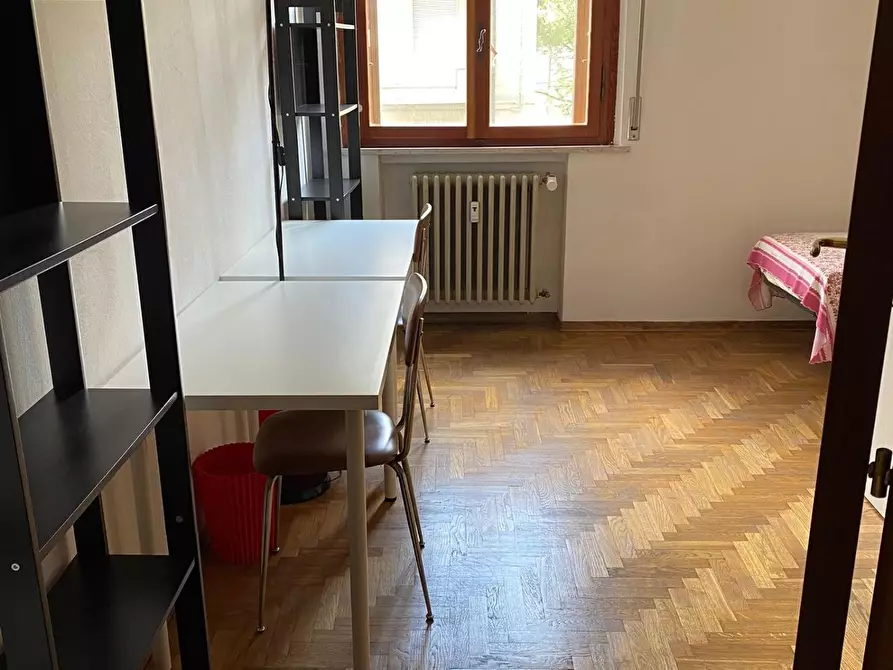Immagine 10 di Appartamento in vendita  a Siena