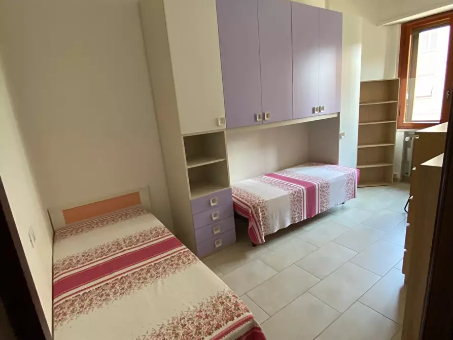 Immagine 2 di Appartamento in vendita  a Siena
