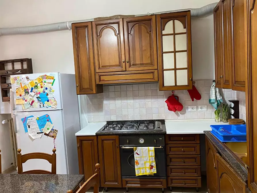 Immagine 4 di Appartamento in vendita  a Siena