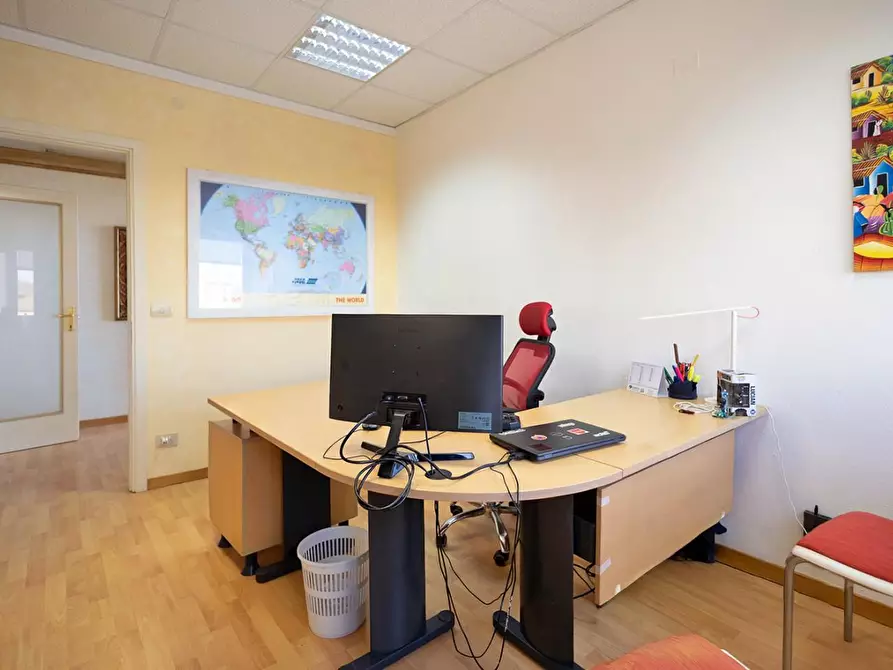 Immagine 21 di Attività artigianale in vendita  a Casciana Terme Lari