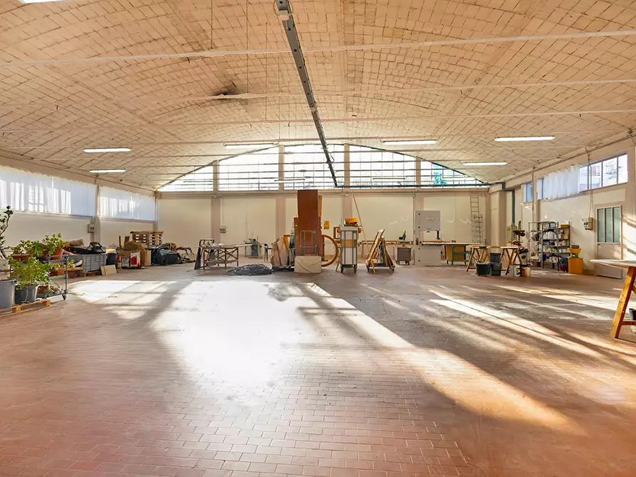 Immagine 9 di Attività artigianale in vendita  a Casciana Terme Lari