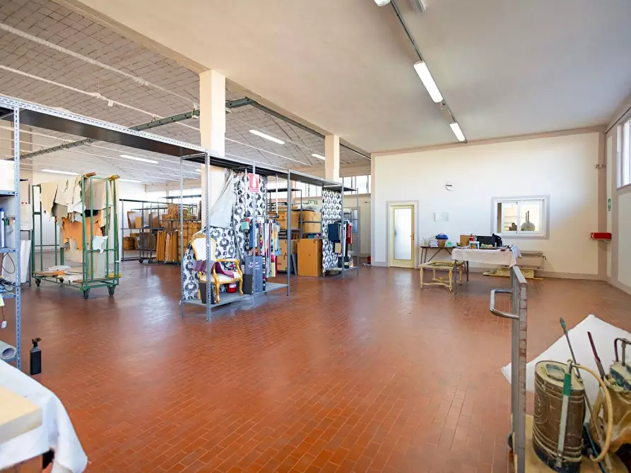 Immagine 12 di Attività artigianale in vendita  a Casciana Terme Lari